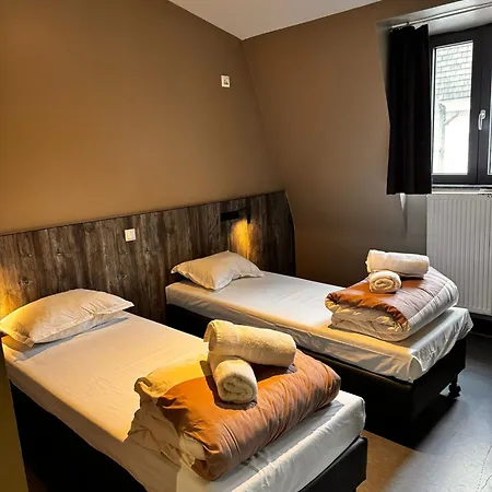 Brxxl 5 City Centre Hostel-2